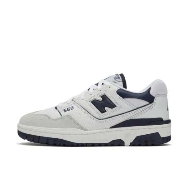 New Balance 550 sneakers light gray navy blue