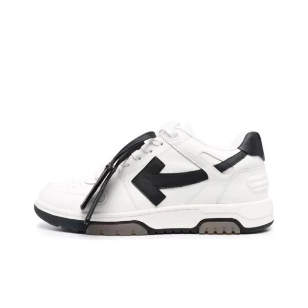 off-whtitle Arrowhead Symbol Vintage Sneakers  White-White Black