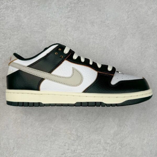 NIKE Dunk Low Collection