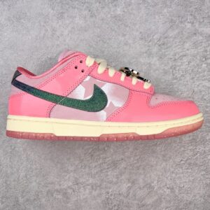 NIKE Dunk Low Collection