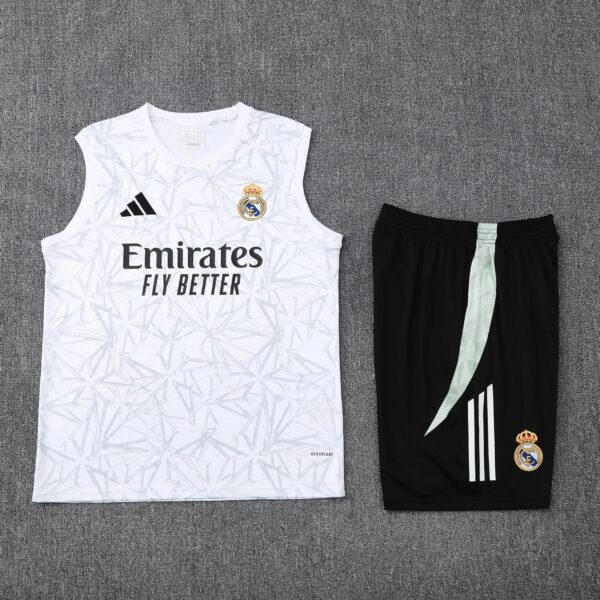 Real Madrid Club de FútbolSleeveless undershirt jersey