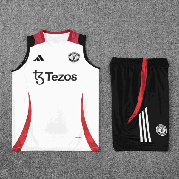 Manchester United Football ClubSleeveless undershirt jersey
