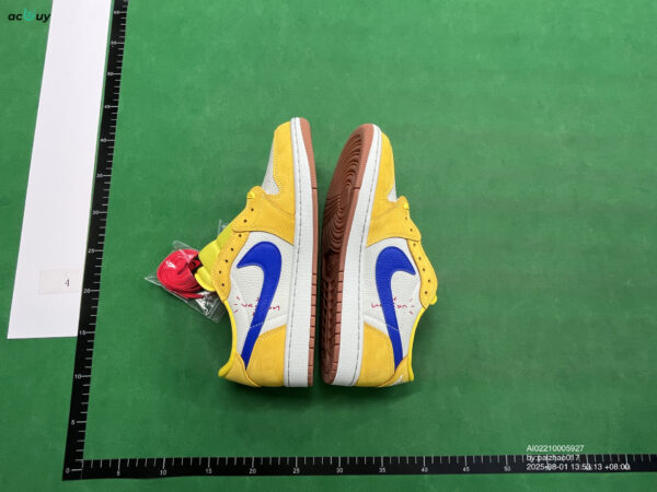 travis scott&Air Jordan 1 Low Barbell low-top joint colorways collection - 图片 3