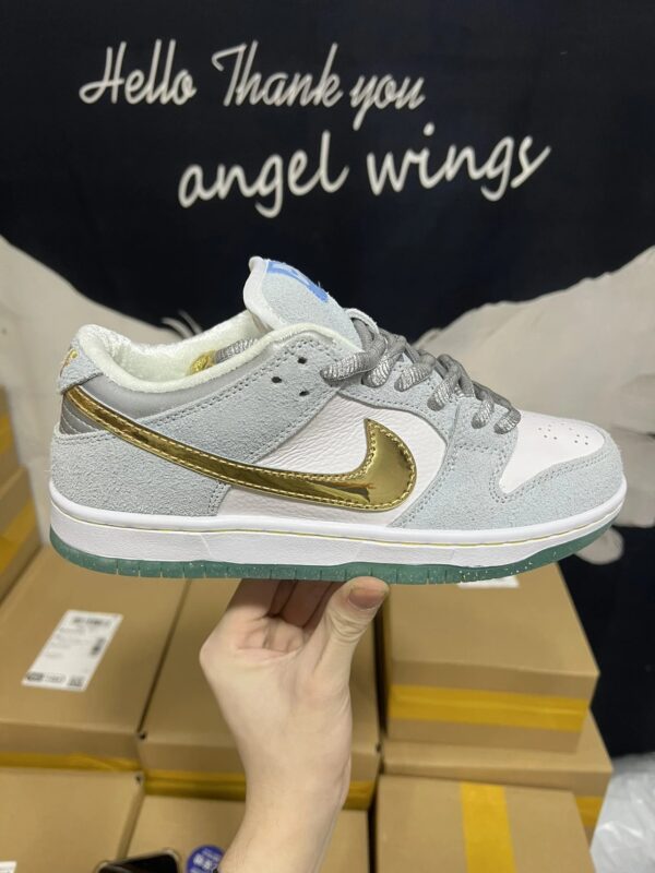 NIKE SB Dunk Low ProQS Plush Outsole Frozen