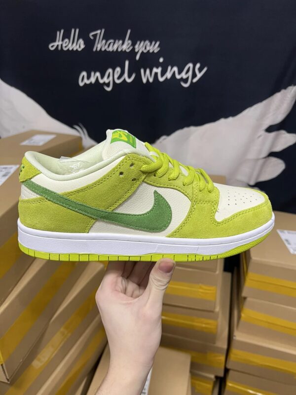 NIKE SB Dunk Low ProQS fleece outsole green apple