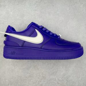 Nike Air Force 1 Streetwear Sneakers