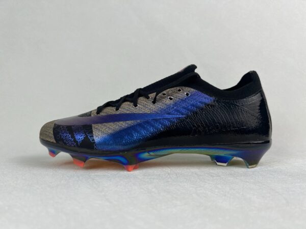 Nike Mercurial Vapor 16 Low-Top in Blue Colorway