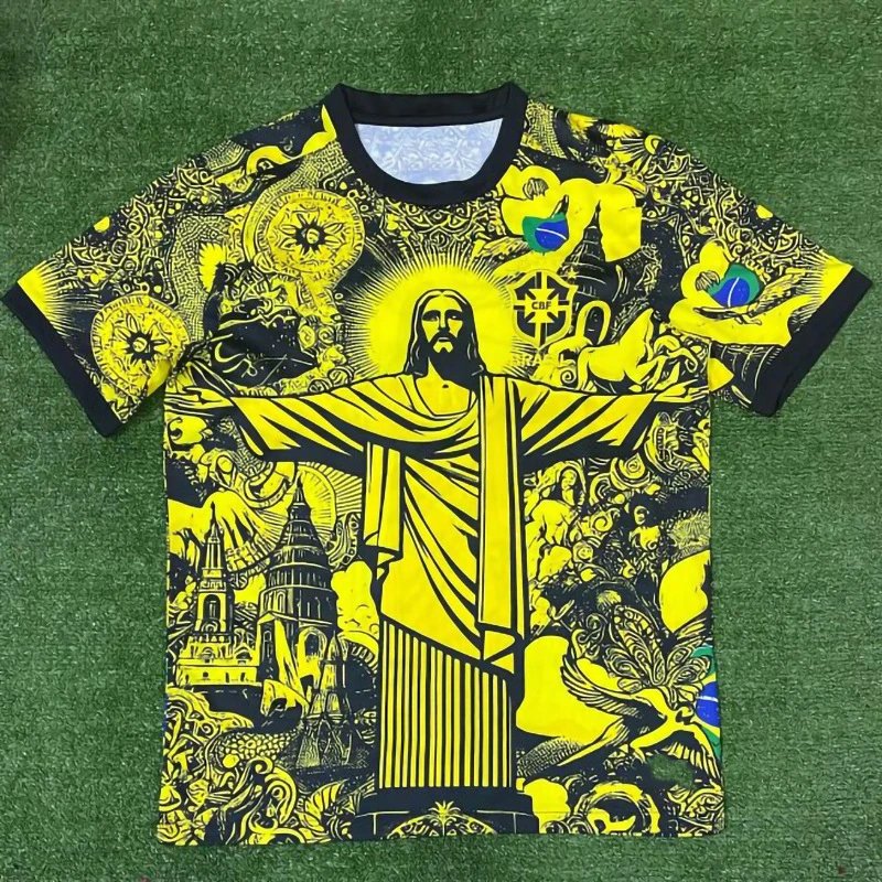 Brazilian Graffiti Christ the Redeemer Totem Streetwear T-Shirt