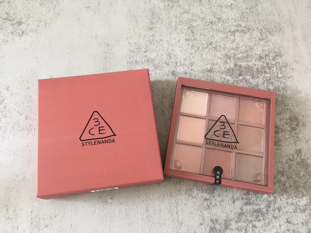 3CE Nine-Grid Daily Pink Eyeshadow Palette