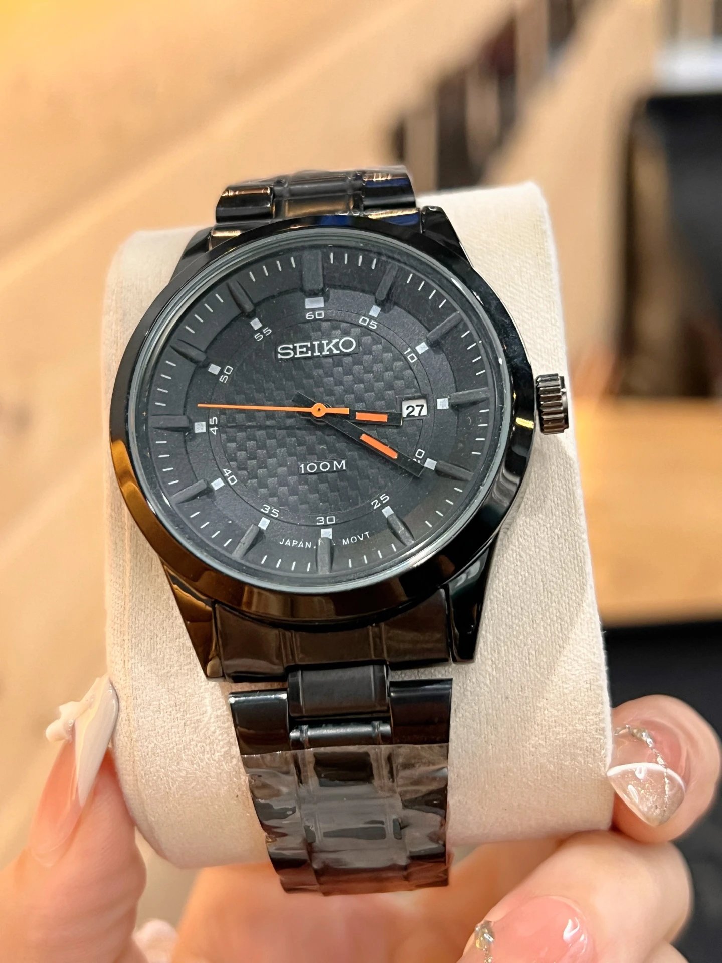 SEIKO Minimalist Style Watch Black