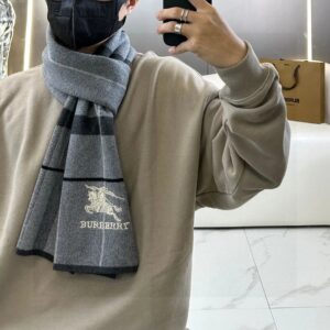 Burberry Classic Check Pattern Gray Scarf