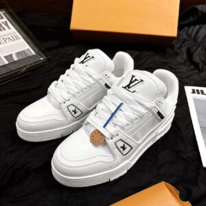 Louis Vuitton Trainer Off-White Casual Sneakers