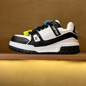 Louis Vuitton Trainer Khaki Sneakers