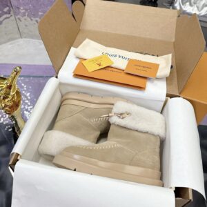 Louis Vuitton Casual Beige Shoes